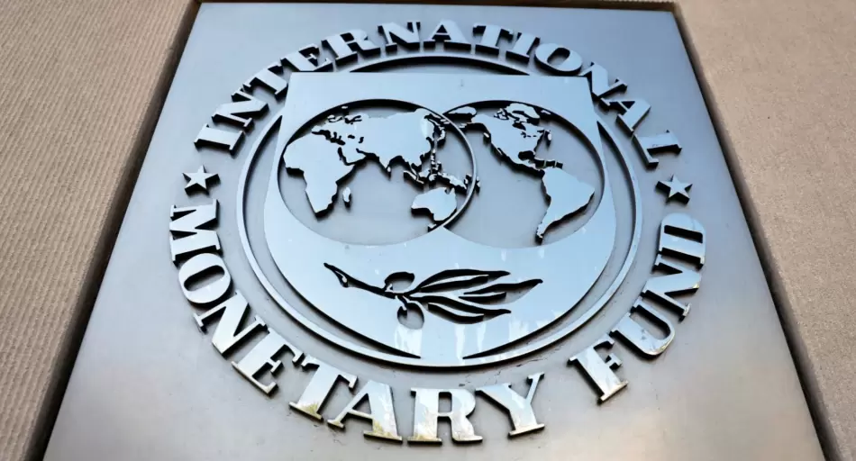 ¿Y si el FMI y el Treasury le ponen un piso al riesgo país? Deuda privilegiada y costo del financiamiento privado